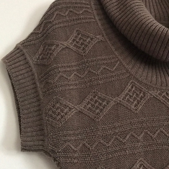 Brand new  Calvin Klein dress. - Picture 3 of 6